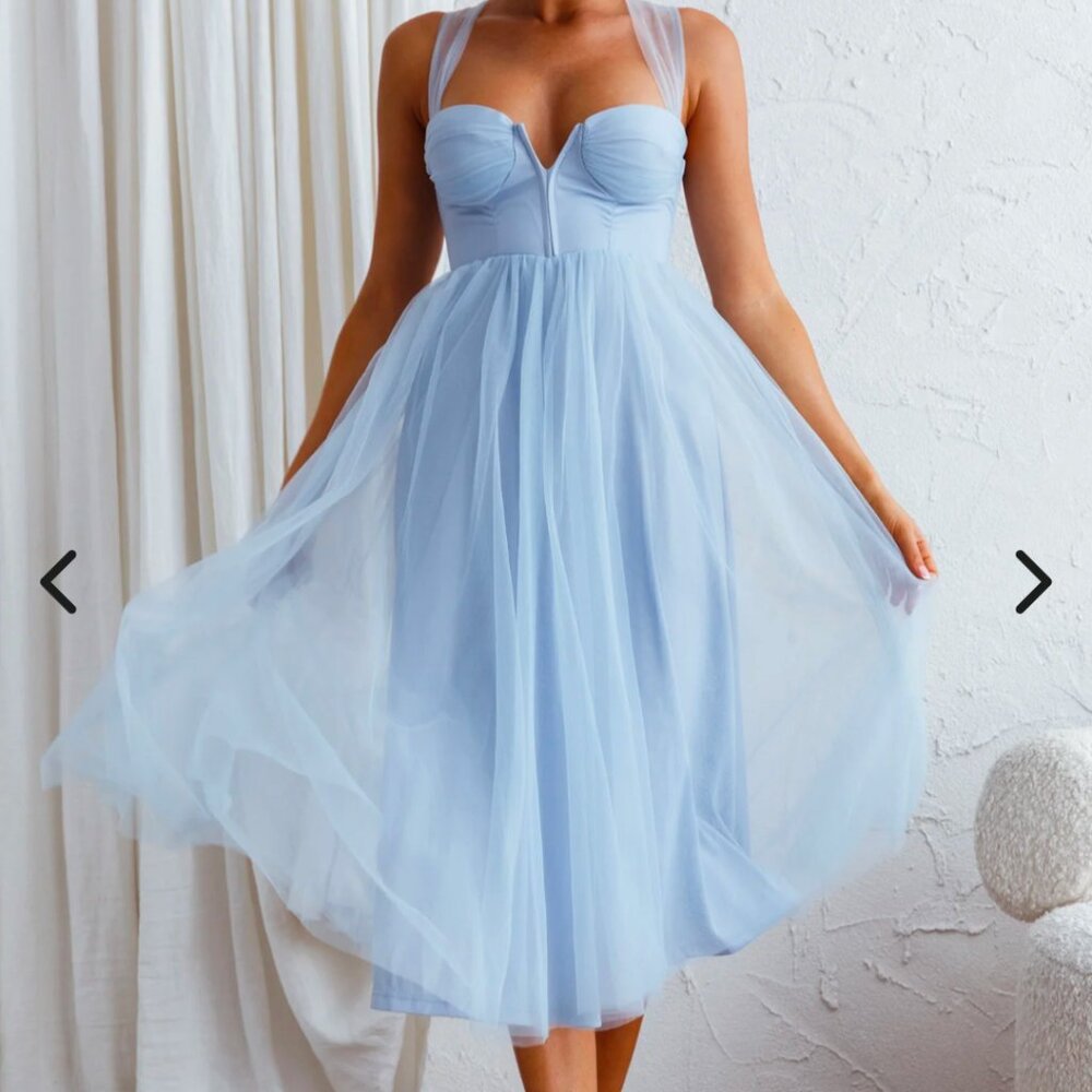 Surreal Lace-Up Back Tulle Midi Dress Blue